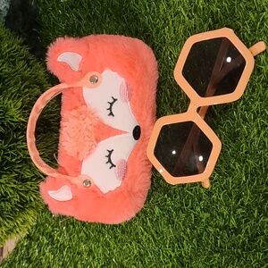 HECTAGON pink sunglasses & FOX pink plush snapcase purse. Adult Teen size  NWT